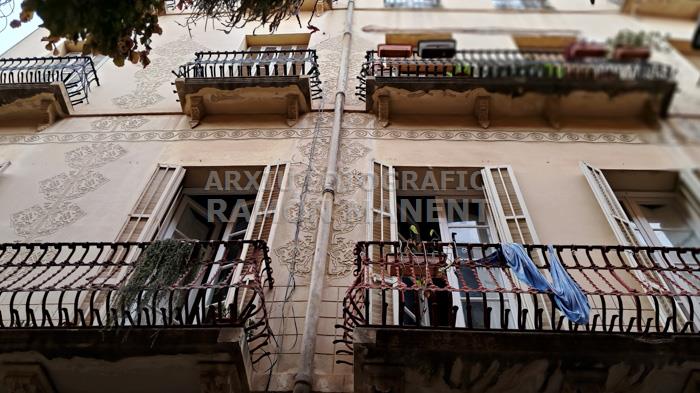 CARRER D´EN PUJOL 31-35