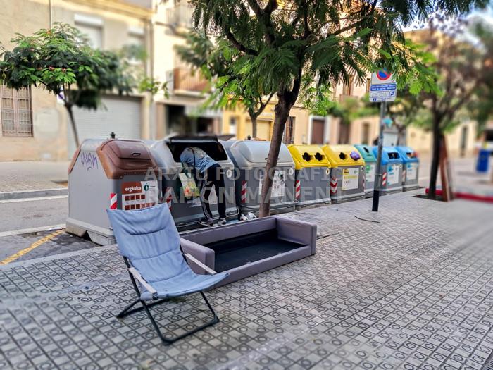 CONTENIDORS C/DAMIA CAMPENY MATARO
