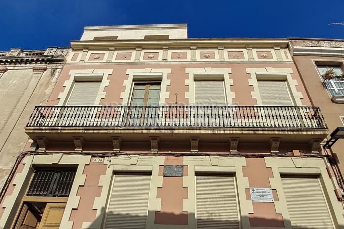 CASAL DE LES FILIPENSES 
CARRER SANT JOSEP MATARO